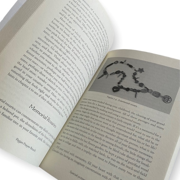 ๐ NEW BOOK: Pagan Prayer Beads | Magic and Meditation with Pagan Rosaries - Picture 6 of 9